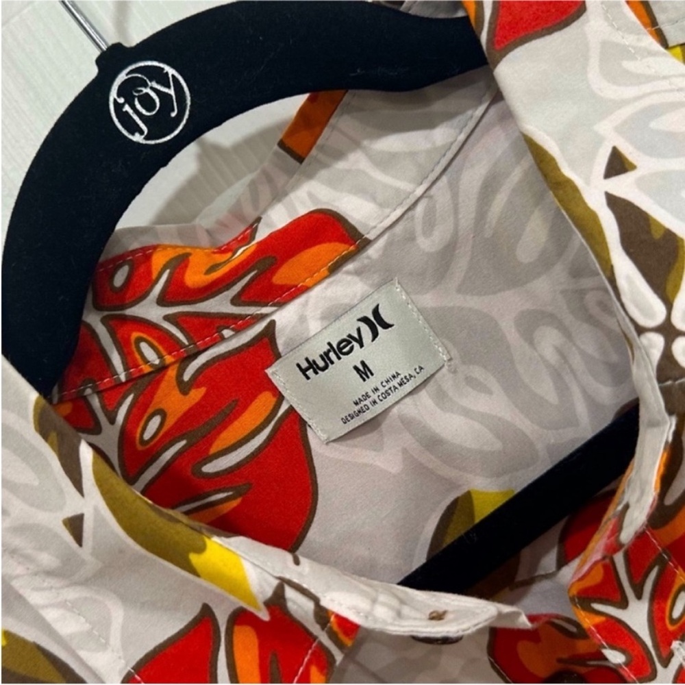 Hurley Short Sleeve Organic Cotton Button Down Gray, Orange & Green Palm Print - Picture 3 of 10